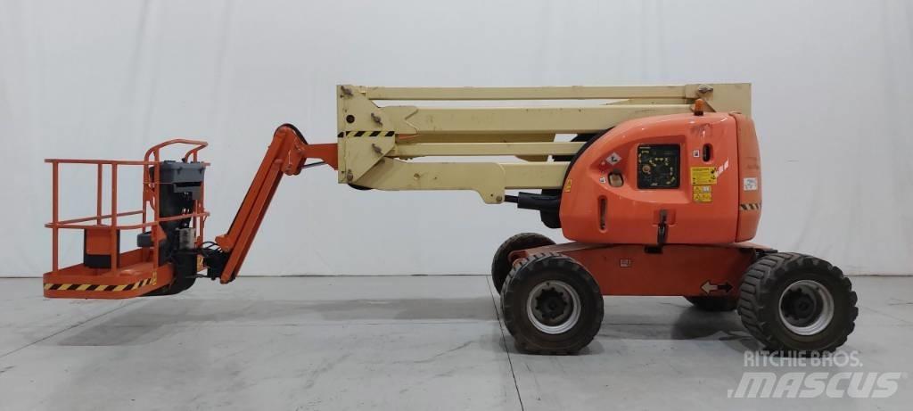 JLG 450 AJ Nacele cu brat articulat