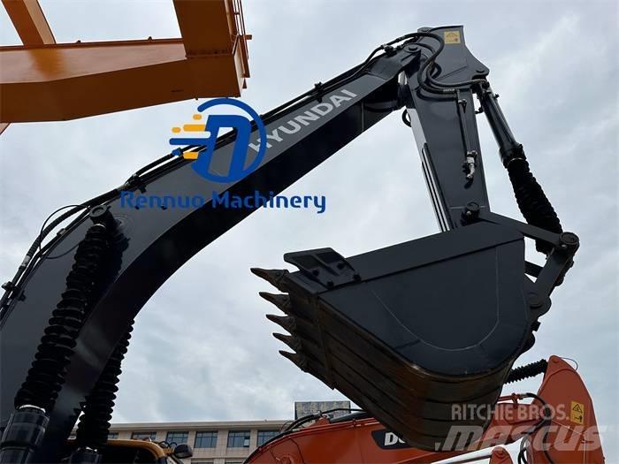 Hyundai R220-9S Excavatoare pe șenile
