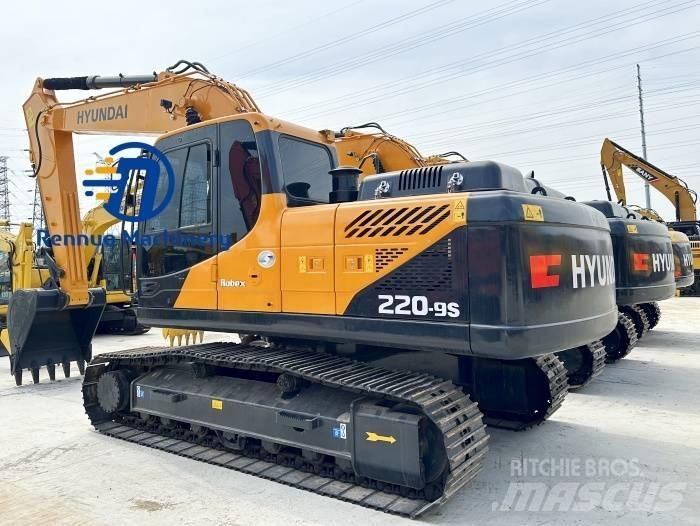 Hyundai R220-9S Excavatoare pe șenile
