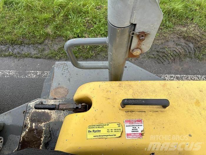 Neuson 6001 Minitractor de teren