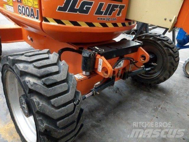 JLG 600AJ Nacele cu brat articulat