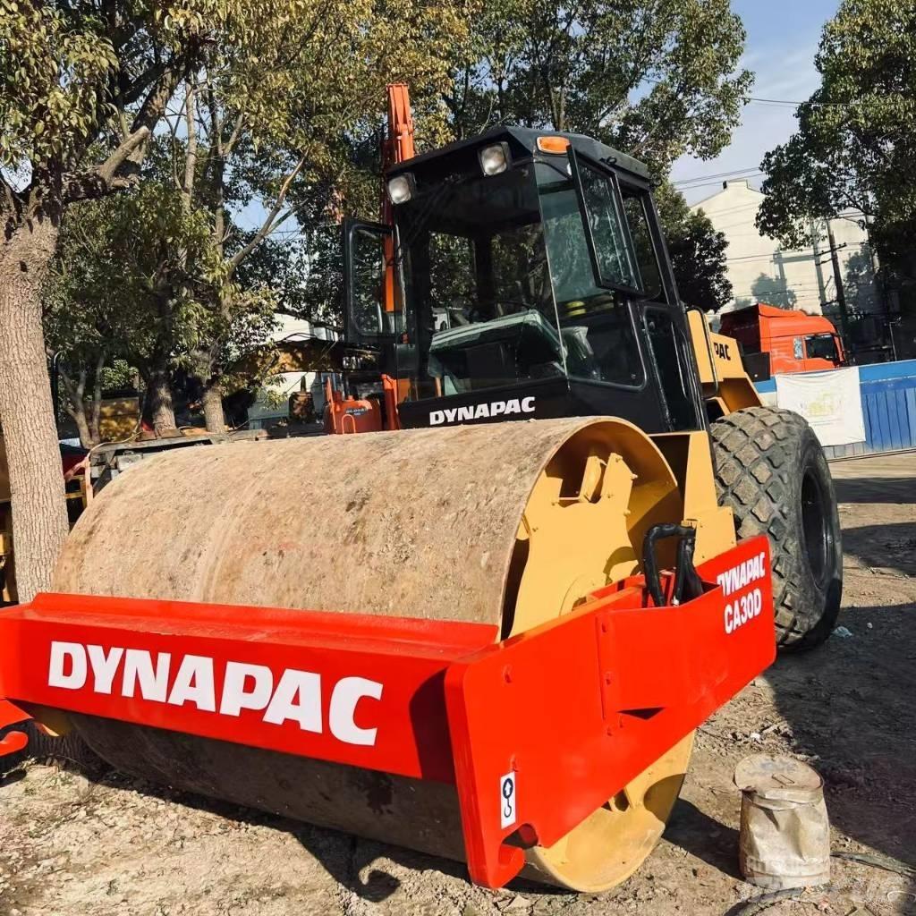 Dynapac CA 30 D Compactoare monocilindrice