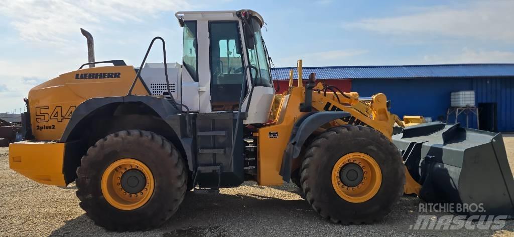 Liebherr L 544 Incarcator pe pneuri