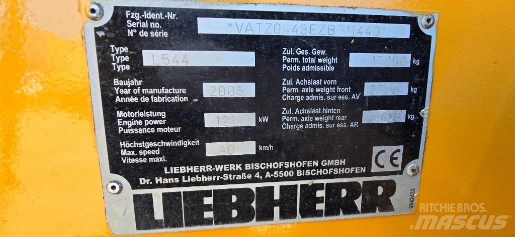 Liebherr L 544 Incarcator pe pneuri