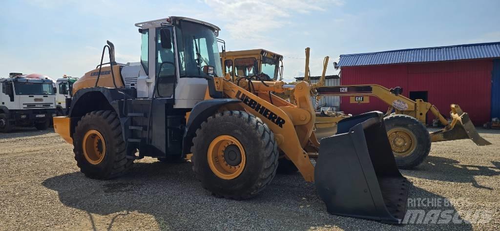 Liebherr L 544 Incarcator pe pneuri