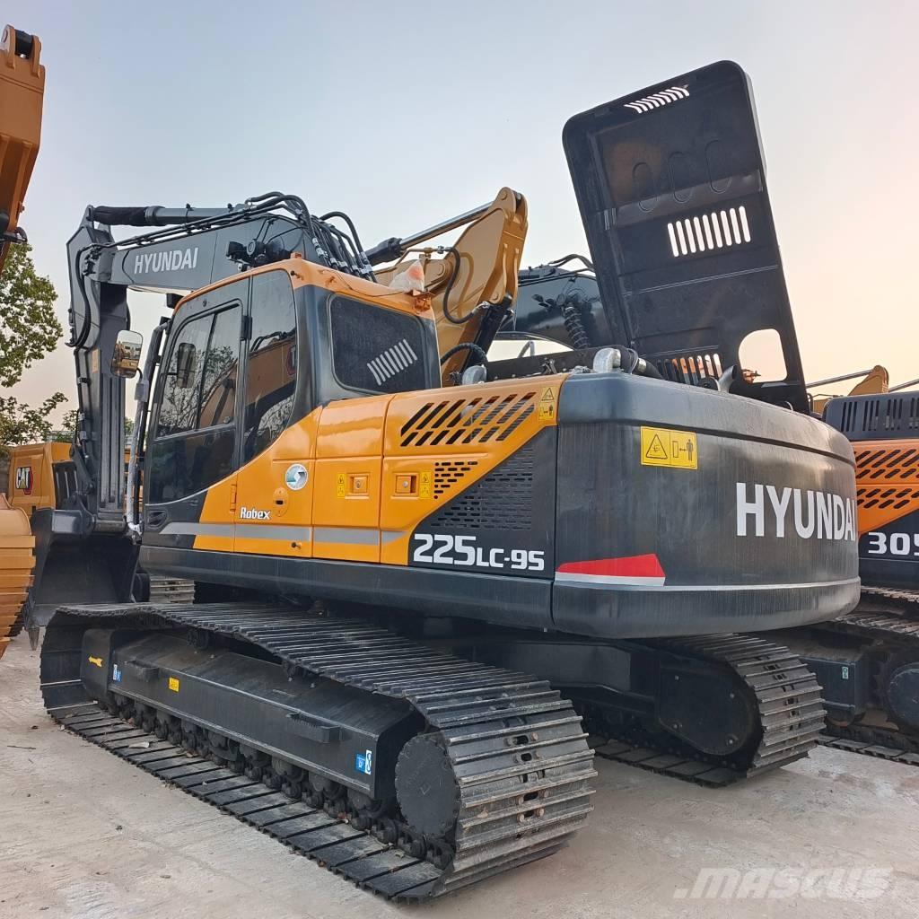Hyundai 220LC-9T Excavatoare pe șenile
