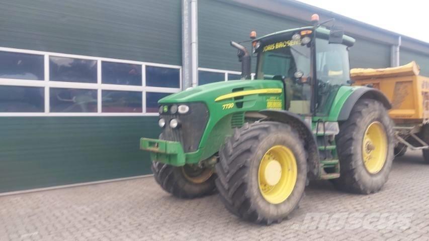 John Deere 7730 AS Tractoare