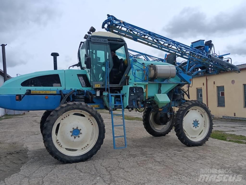 Berthoud UTL 4000 Pulverizatoare autopropulsate