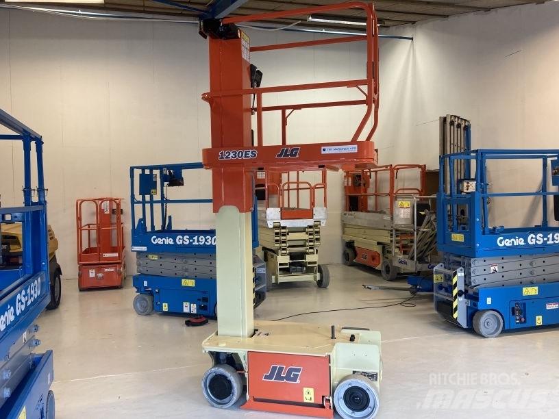 JLG 1230 ES Ascensoare verticale catarg