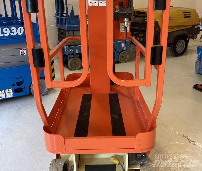 JLG 1230 ES Ascensoare verticale catarg