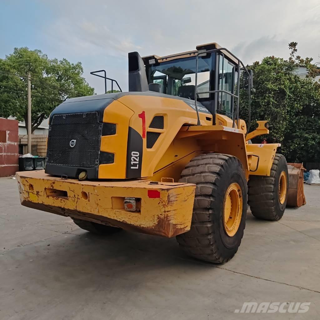 Volvo L 120 E Incarcator pe pneuri