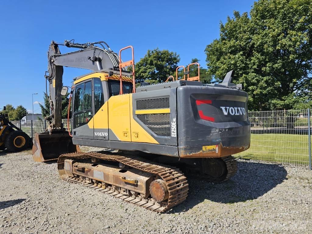 Volvo EC 250 E Excavatoare pe șenile
