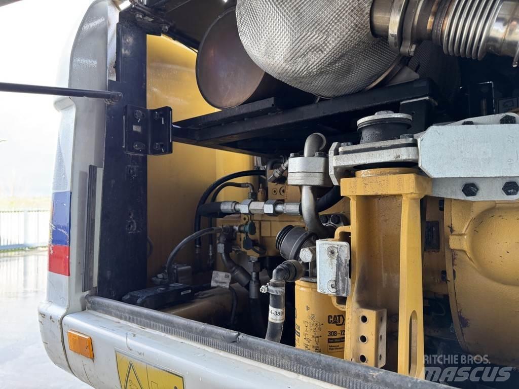 CAT M315D Excavatoare cu roti