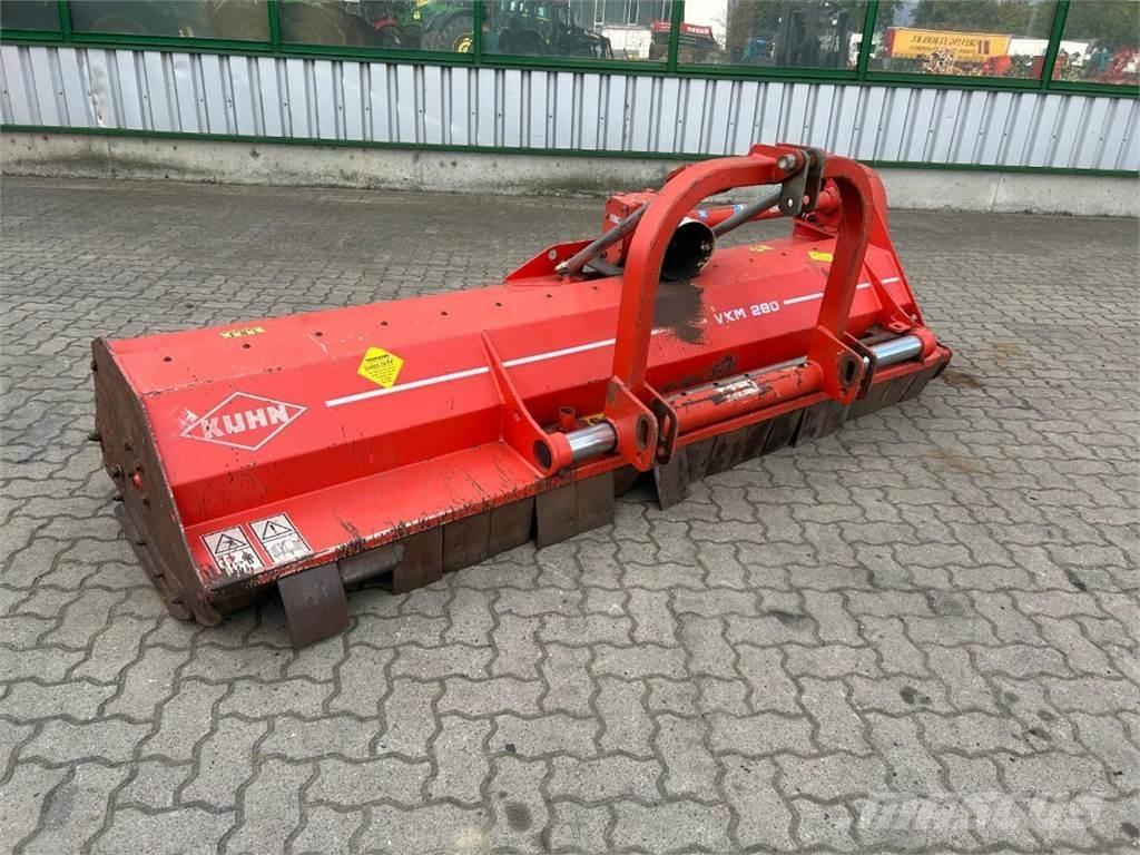 Kuhn VKM 280 Alte echipamente pentru nutret
