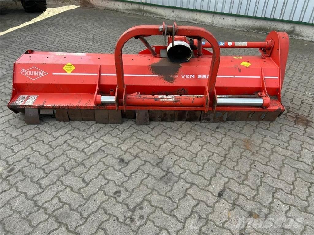 Kuhn VKM 280 Alte echipamente pentru nutret