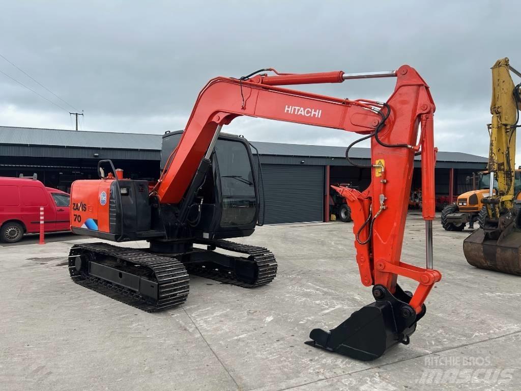 Hitachi Zaxis 70 Excavatoare 7t - 12t