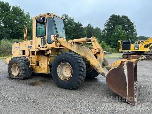 Komatsu WA 320-1 Incarcator pe pneuri