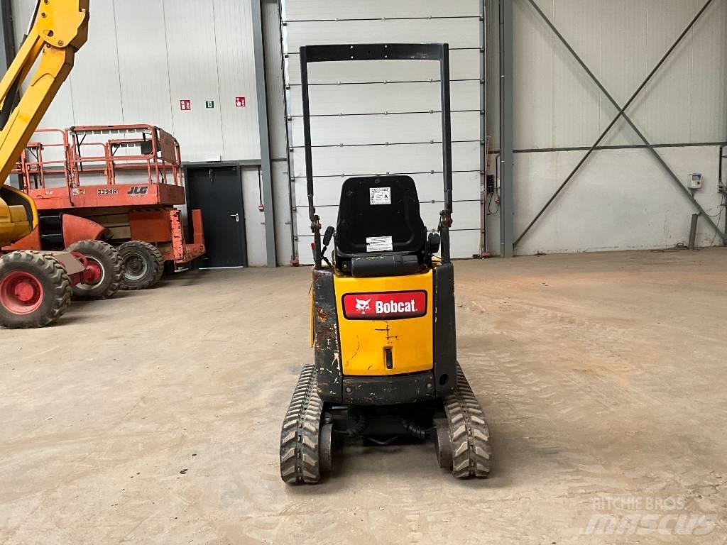 Bobcat E 08 Mini excavatoare < 7t