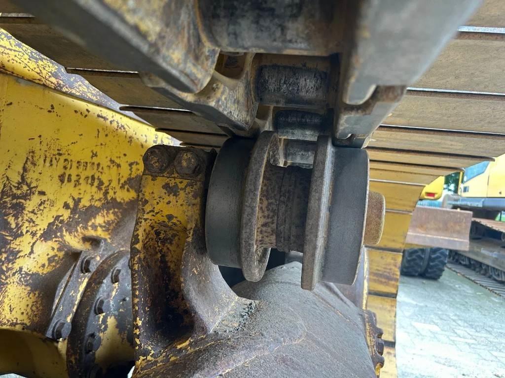 Komatsu D65PX-15 Buldozere pe senile