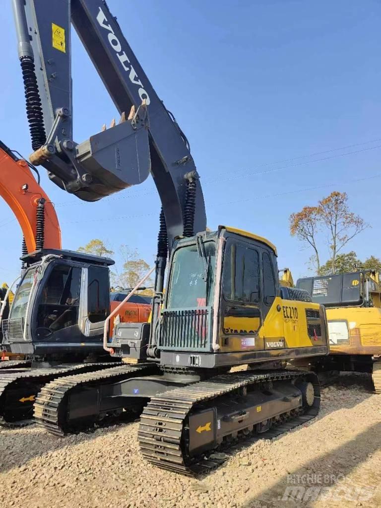 Volvo EC 210 Excavatoare 7t - 12t