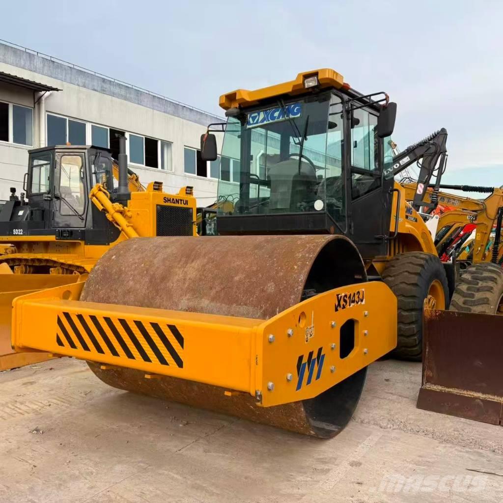 XCMG XS 143 J Compactoare monocilindrice