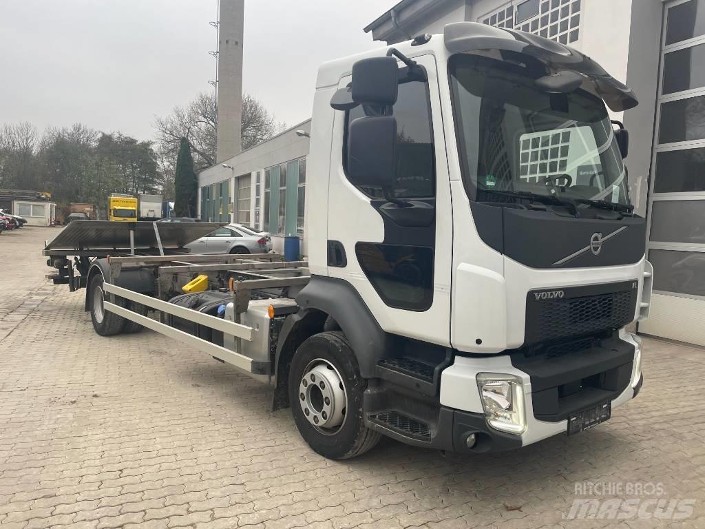 Volvo FL 250 Camion cu incarcator