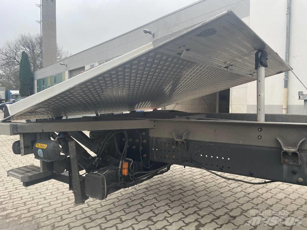 Volvo FL 250 Camion cu incarcator