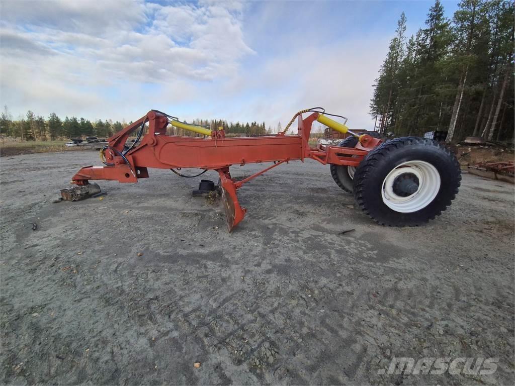  Peltolana omateko Buldozer