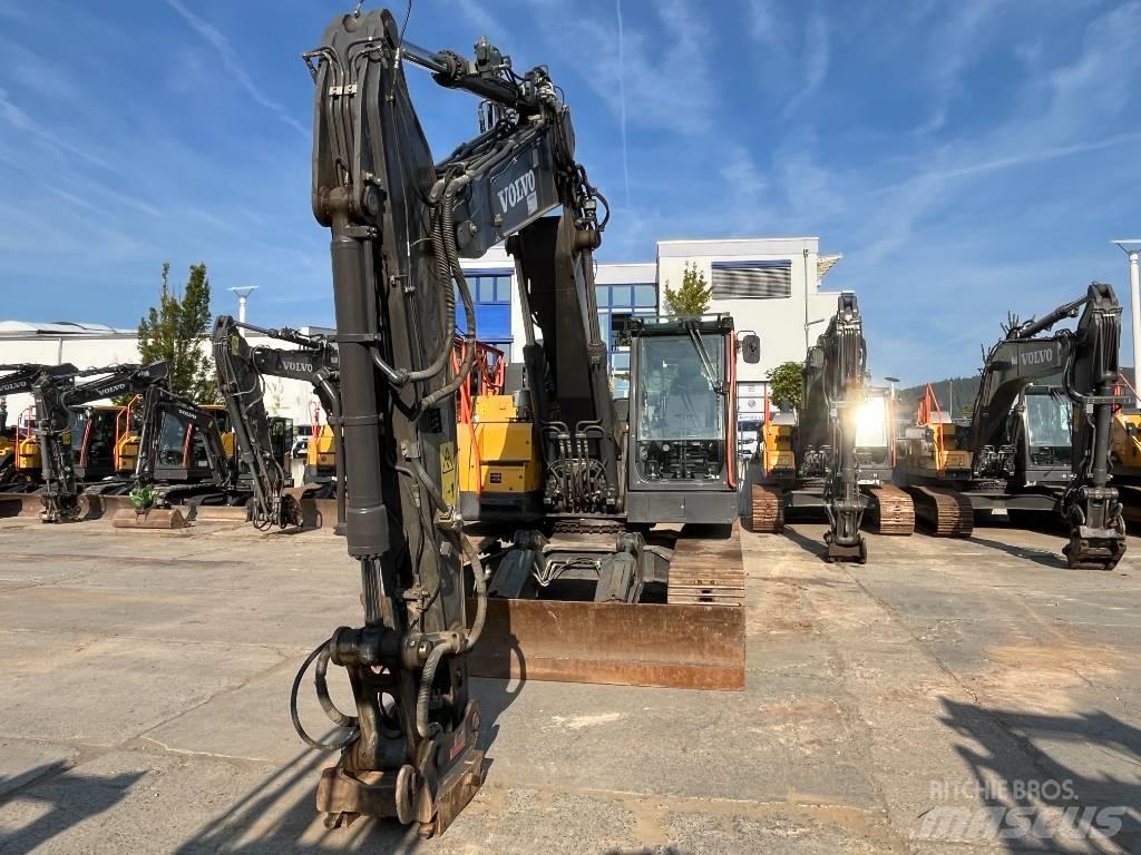 Volvo ECR235EL Excavatoare pe șenile
