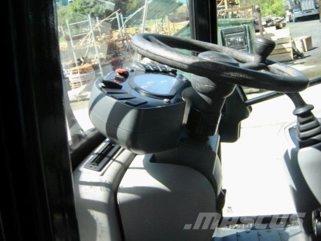 CAT 908 M Incarcator pe pneuri