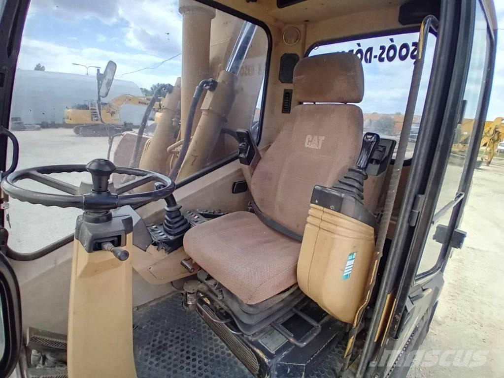 CAT M 315 Excavatoare cu roti