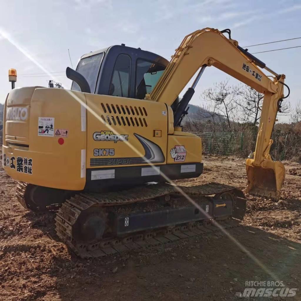 Kobelco SK75-8 Excavatoare 7t - 12t