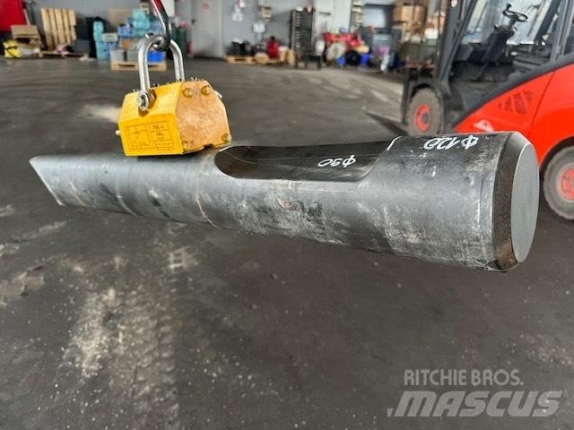 Montabert 120 MM Ciocane / Concasoare