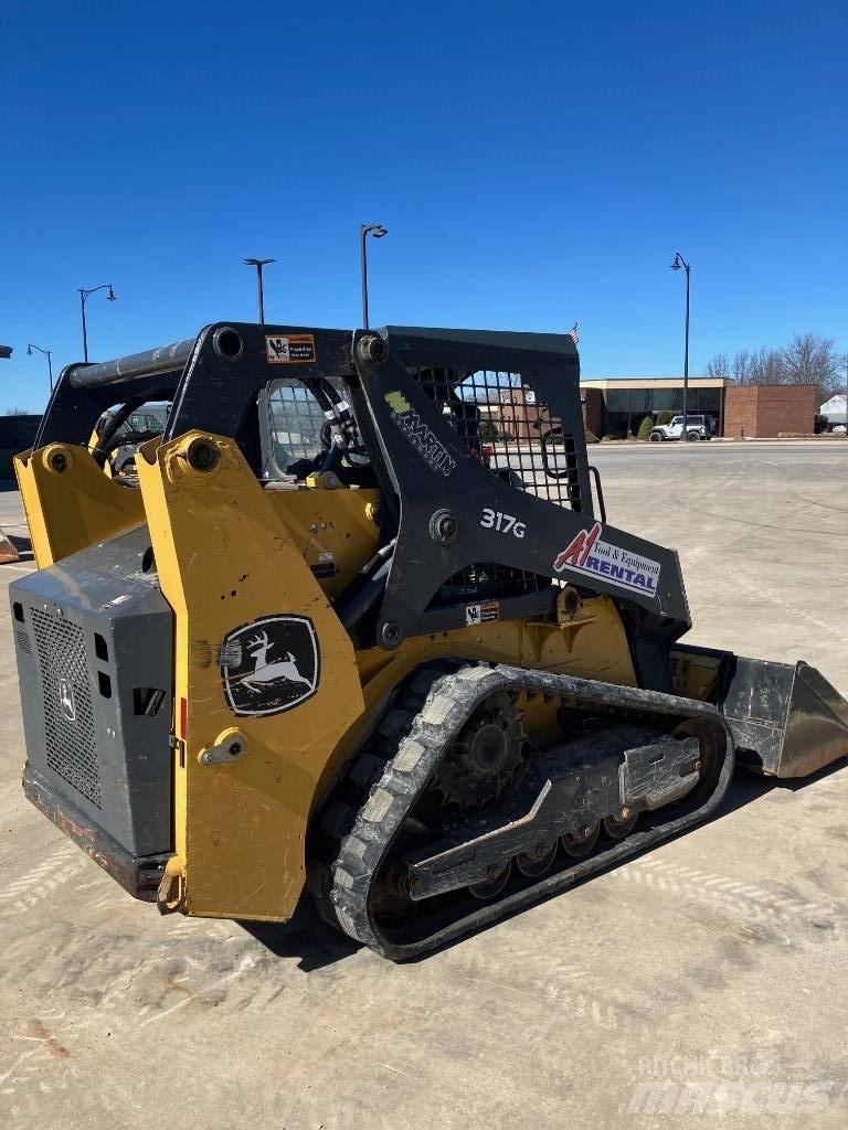 DEERE 317 G Mini incarcator