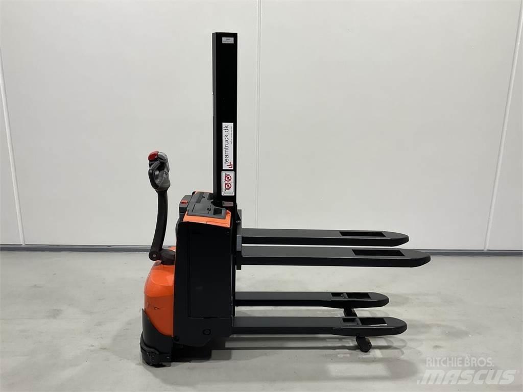 BT SWE080L Transpaleti autopropulsanti