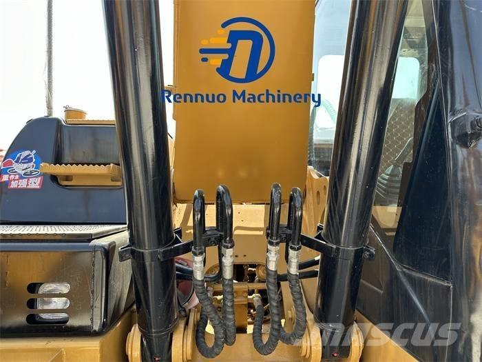 CAT 323D/323/323DL Excavatoare pe șenile
