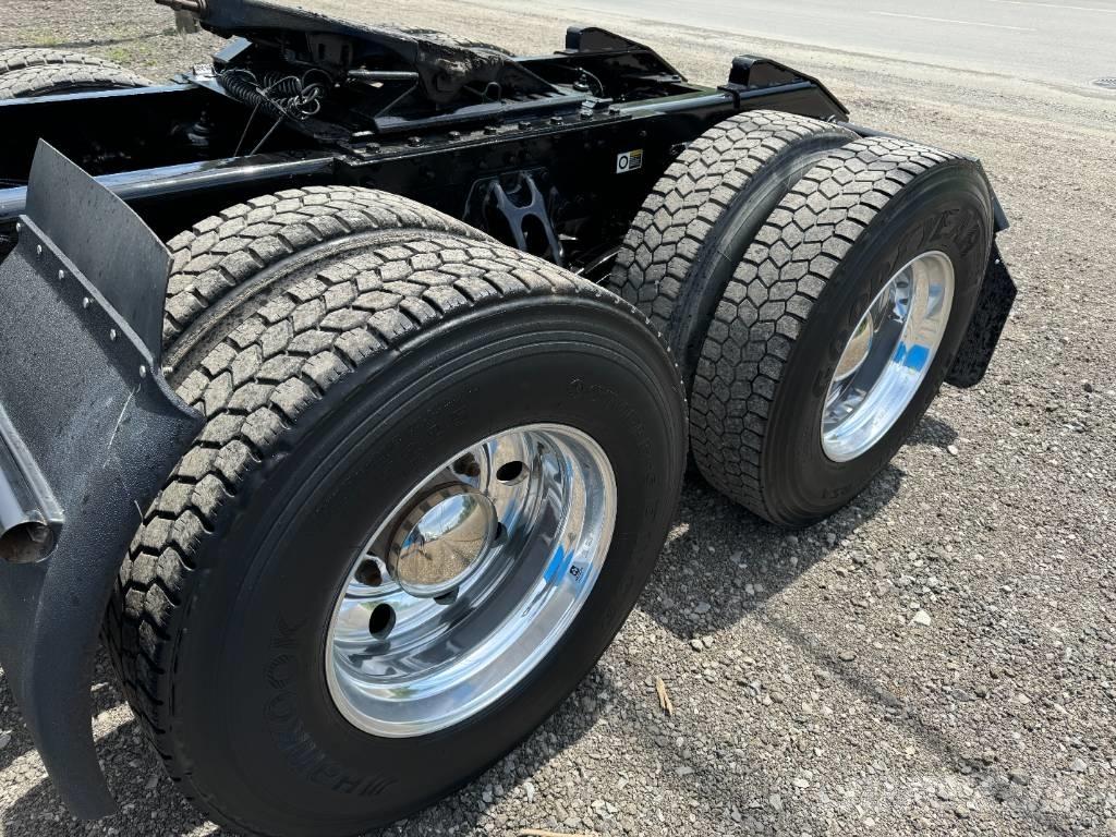 Kenworth T 680 Autotractoare
