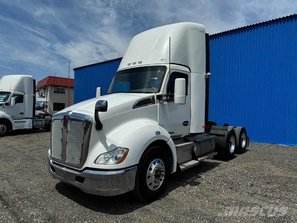 Kenworth T 680 Autotractoare