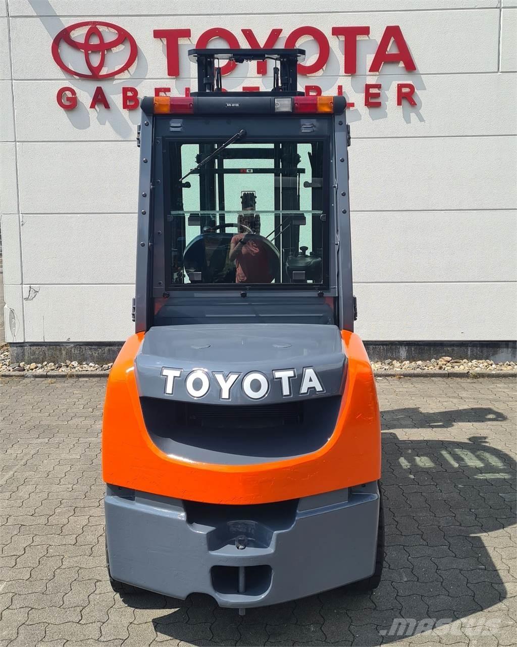 Toyota 02-8FDJF35 Stivuitor diesel