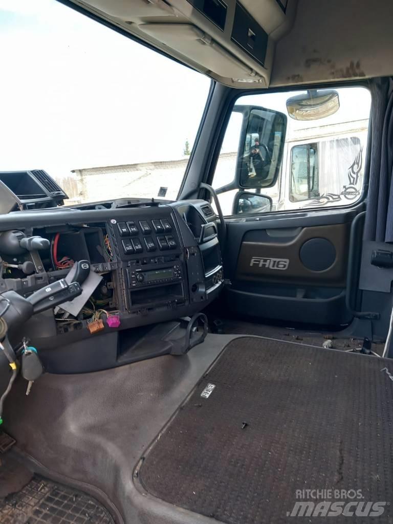Volvo FH16 580 Cabine si interior