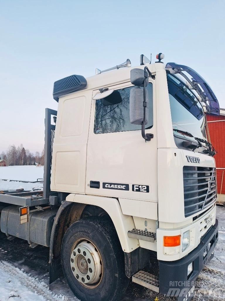Volvo F 12 Camioane platforma/prelata