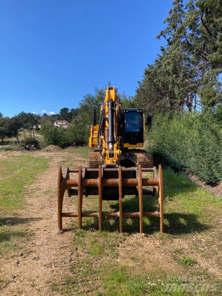 JCB JS 220 X Excavatoare pe șenile
