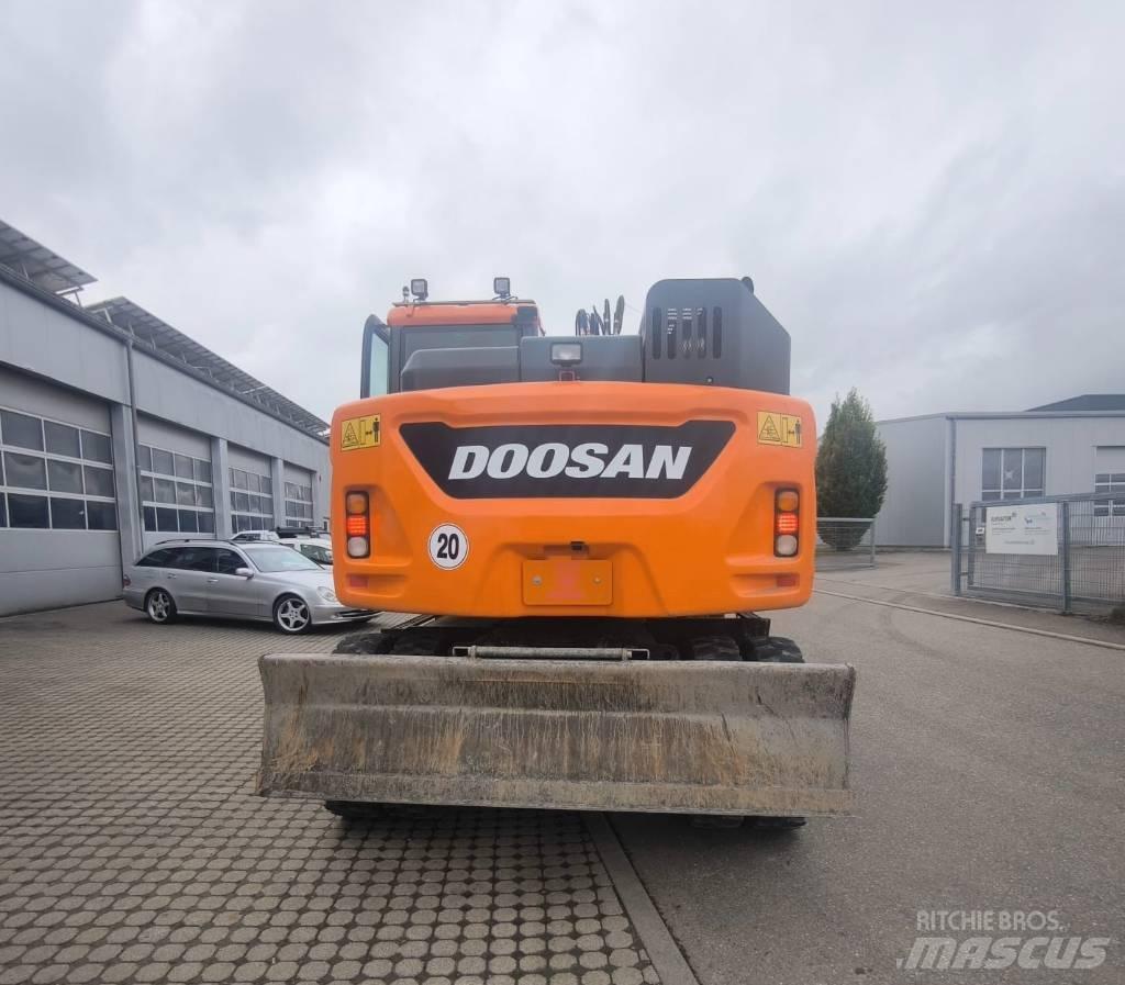 Doosan DX 165 W Excavatoare cu roti