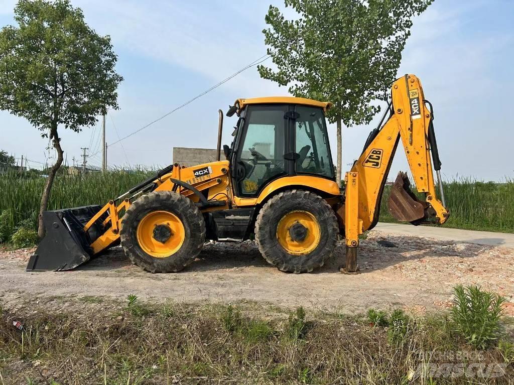 JCB 4 CX Buldoexcavatoare