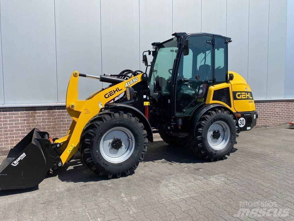 Gehl AL650 Incarcator pe pneuri