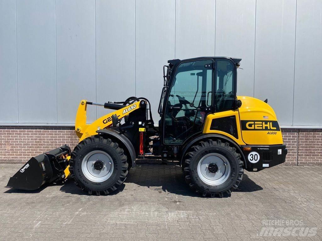Gehl AL650 Incarcator pe pneuri