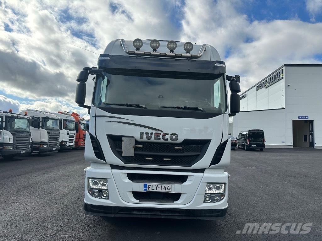 Iveco Stralis 8x4*4 Camion cu carlig de ridicare