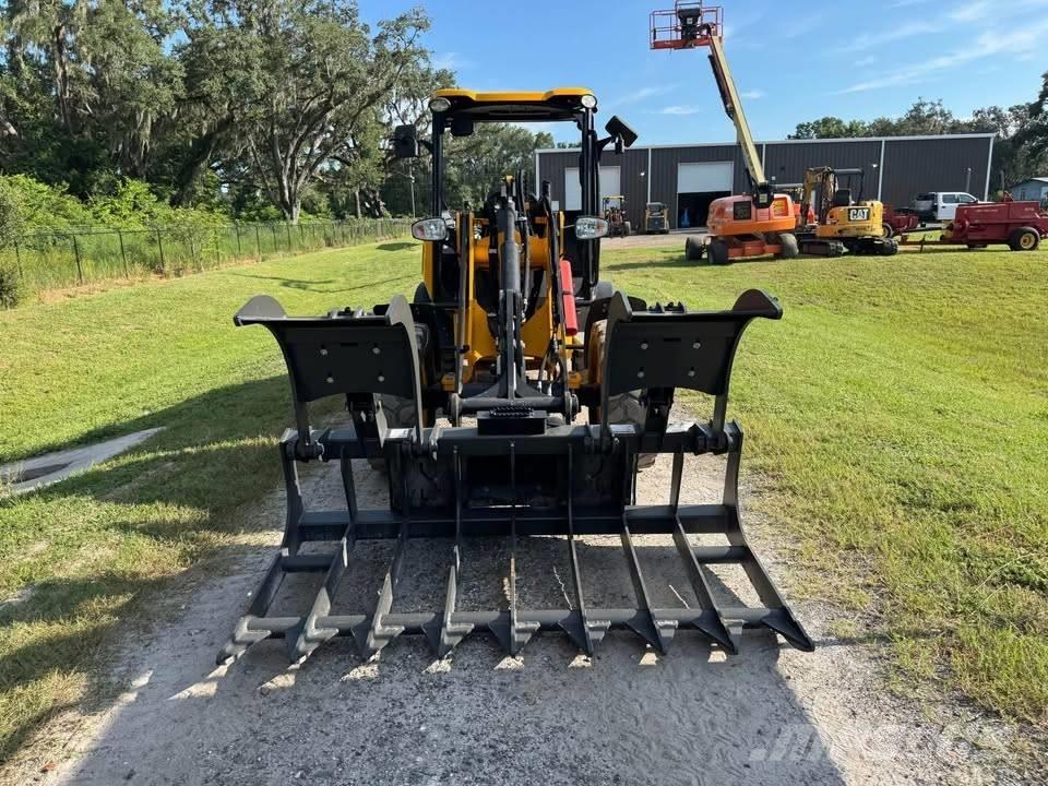 JCB 407 Incarcator pe pneuri