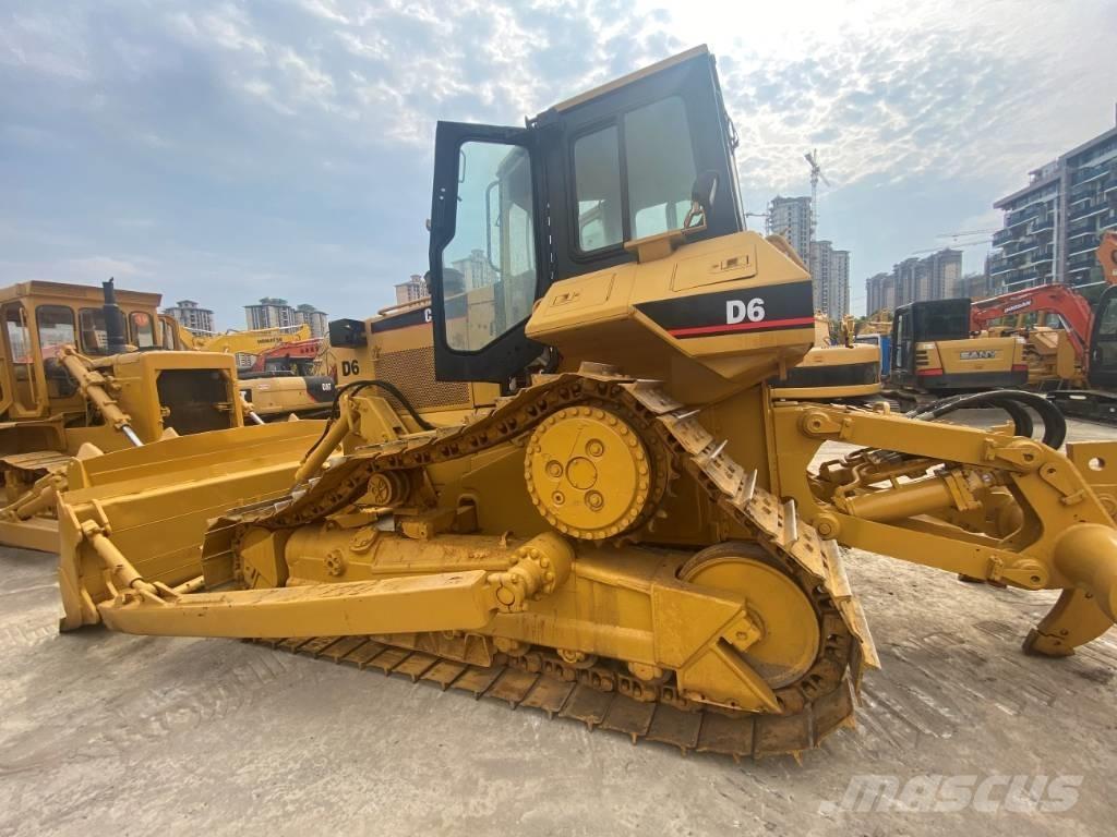 CAT D6R Buldozere pe senile