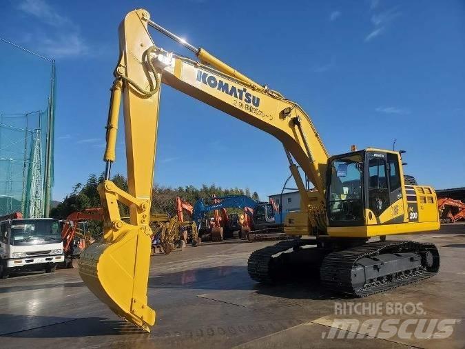Komatsu PC 200 Excavatoare pe șenile
